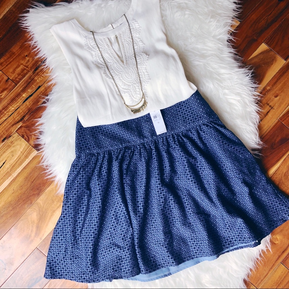 NWT! Ann Taylor Side Zip Perforated Sassy Skirt!
